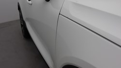 2025 (25) VOLVO XC40 2.0 B3P Ultra Bright 5dr Auto 4748734