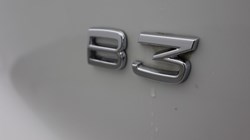2025 (25) VOLVO XC40 2.0 B3P Ultra Bright 5dr Auto 4748737