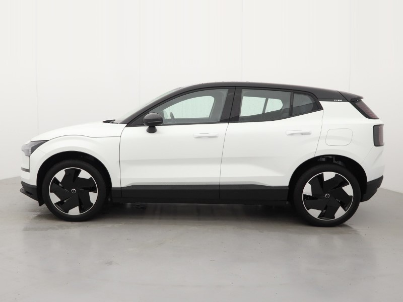 2025 (25) VOLVO EX30 200kW SM Extended Range Plus 69kWh 5dr Auto *VAT QUALIFYING* 4559122