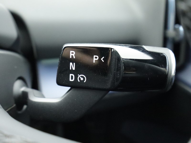 2025 (25) VOLVO EX30 200kW SM Extended Range Plus 69kWh 5dr Auto *VAT QUALIFYING* 4559150