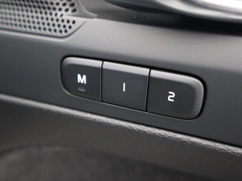 2025 (25) VOLVO EX40 175kW Single Motor Plus 69kWh 5dr Auto 4359417
