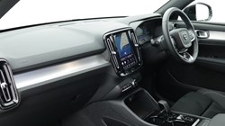 2025 (25) VOLVO XC40 2.0 B3P Plus Black Edition 5dr Auto *VAT QUALIFYING* 4980939