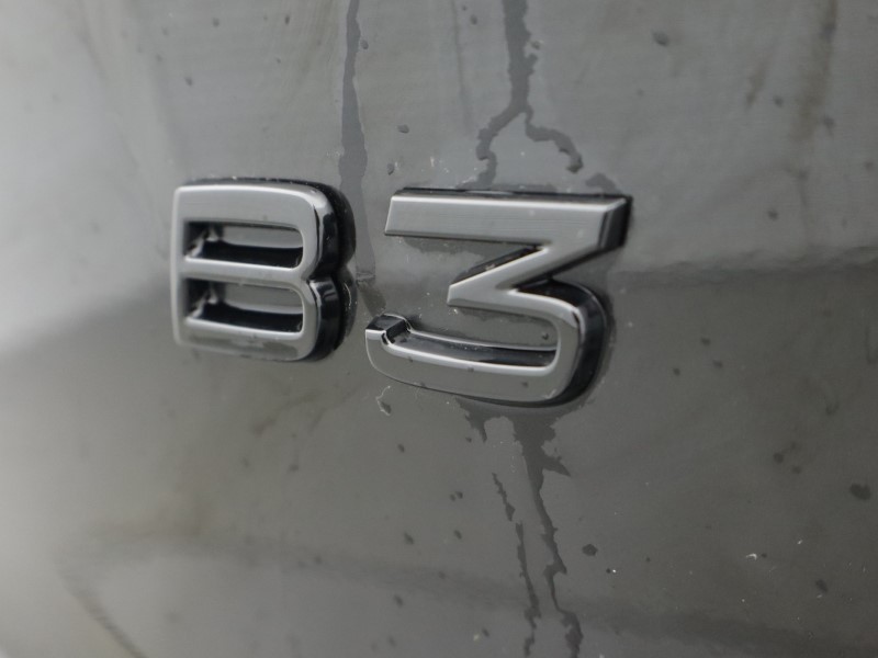 2025 (25) VOLVO XC40 2.0 B3P Plus Black Edition 5dr Auto *VAT QUALIFYING* 4980914