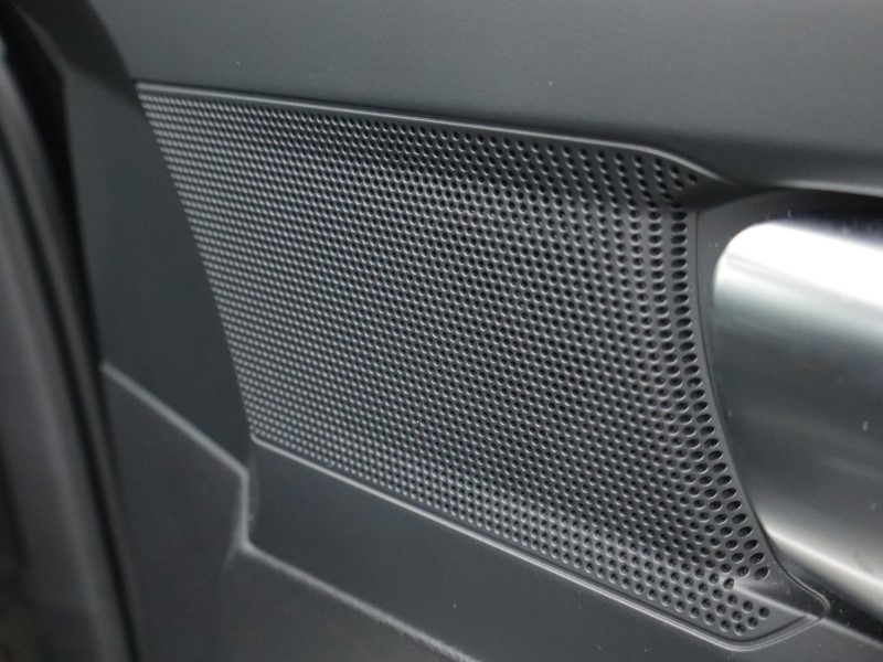 2025 (25) VOLVO XC40 2.0 B3P Plus Black Edition 5dr Auto *VAT QUALIFYING* 4980929