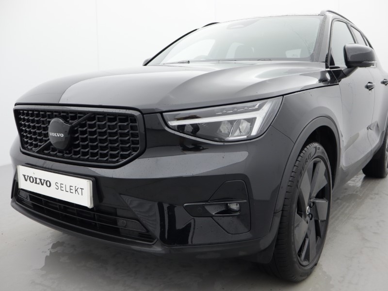 2025 (25) VOLVO XC40 2.0 B3P Plus Black Edition 5dr Auto *VAT QUALIFYING* 4980910