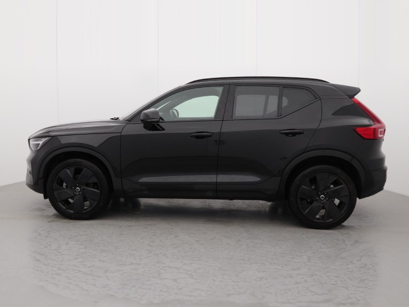 2025 (25) VOLVO XC40 2.0 B3P Plus Black Edition 5dr Auto *VAT QUALIFYING* 4980903