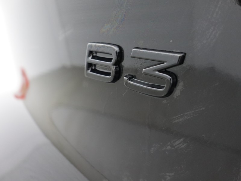 2025 (25) VOLVO XC40 2.0 B3P Plus Black Edition 5dr Auto *VAT QUALIFYING* 4980923