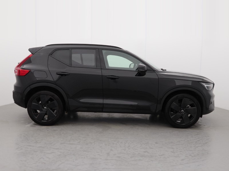 2025 (25) VOLVO XC40 2.0 B3P Plus Black Edition 5dr Auto *VAT QUALIFYING* 4980904