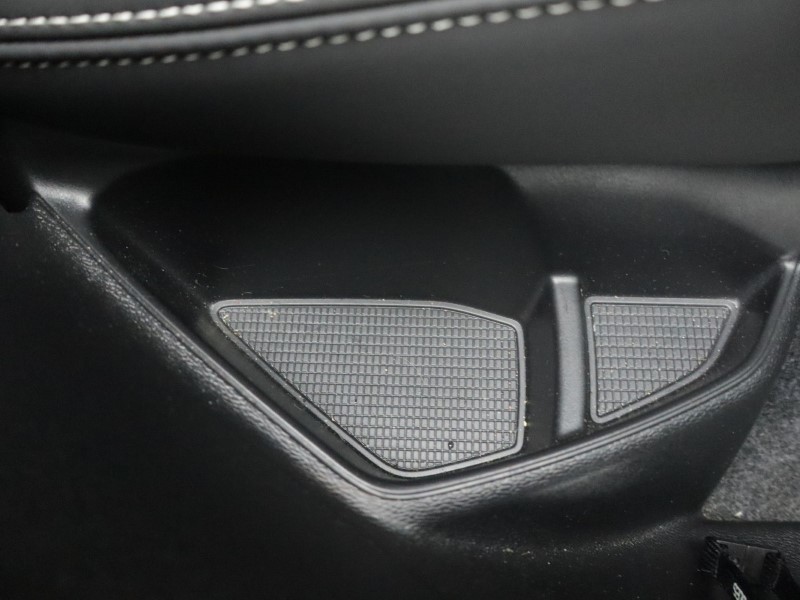 2025 (25) VOLVO XC40 2.0 B3P Plus Black Edition 5dr Auto *VAT QUALIFYING* 4980921