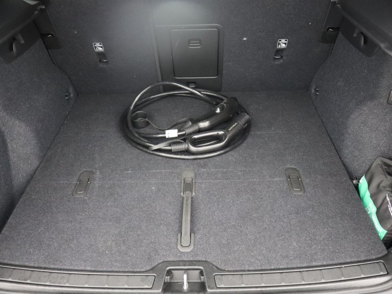 2025 (25) VOLVO XC40 2.0 B4P Plus Black Edition 5dr Auto *VAT QUALIFYING* 4951451