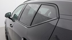 2025 (25) VOLVO XC40 2.0 B4P Plus Black Edition 5dr Auto *VAT QUALIFYING* 4951417