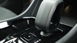 2025 (25) VOLVO XC40 2.0 B4P Plus Black Edition 5dr Auto *VAT QUALIFYING* 4951448