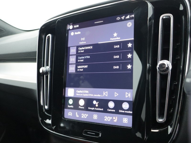 2025 (25) VOLVO XC40 2.0 B4P Plus Black Edition 5dr Auto *VAT QUALIFYING* 4951446