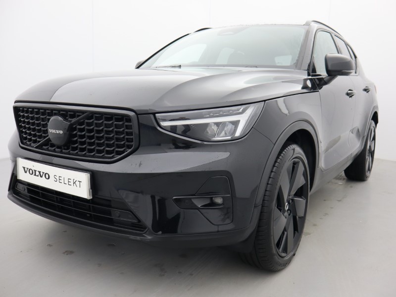 2025 (25) VOLVO XC40 2.0 B4P Plus Black Edition 5dr Auto *VAT QUALIFYING* 4951412