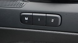 2025 (25) VOLVO XC40 2.0 B4P Plus Black Edition 5dr Auto *VAT QUALIFYING* 4951425