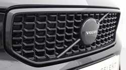 2025 (25) VOLVO XC40 2.0 B4P Plus Black Edition 5dr Auto *VAT QUALIFYING* 4951411