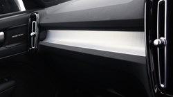 2025 (25) VOLVO XC40 2.0 B3P Ultra Black Edition 5dr Auto 4893813