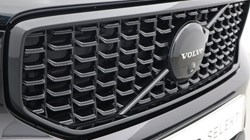 2025 (25) VOLVO XC40 2.0 B3P Ultra Black Edition 5dr Auto 4893765