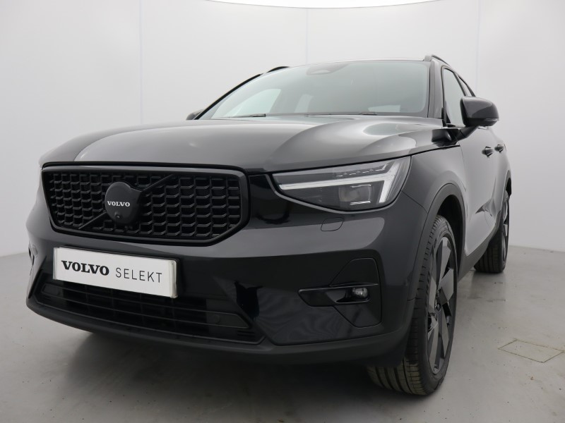 2025 (25) VOLVO XC40 2.0 B3P Ultra Black Edition 5dr Auto 4893762