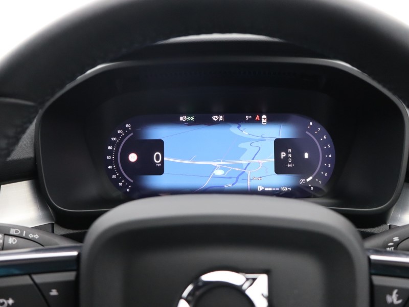 2025 (25) VOLVO XC40 2.0 B3P Ultra Black Edition 5dr Auto 4893800