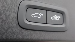 2025 (25) VOLVO XC40 2.0 B3P Ultra Black Edition 5dr Auto 4893755