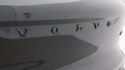 2025 (25) VOLVO XC40 2.0 B3P Ultra Black Edition 5dr Auto 4893751