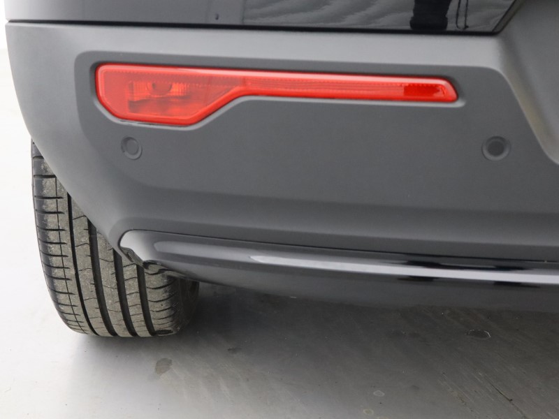 2025 (25) VOLVO XC40 2.0 B3P Ultra Black Edition 5dr Auto 4893753