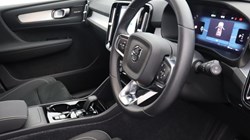 2025 (25) VOLVO XC40 2.0 B3P Ultra Black Edition 5dr Auto 4893784