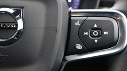 2025 (25) VOLVO XC40 2.0 B3P Ultra Black Edition 5dr Auto 4893799