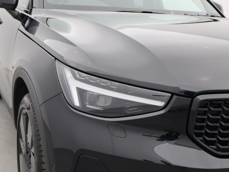 2025 (25) VOLVO XC40 2.0 B3P Ultra Black Edition 5dr Auto 4893764