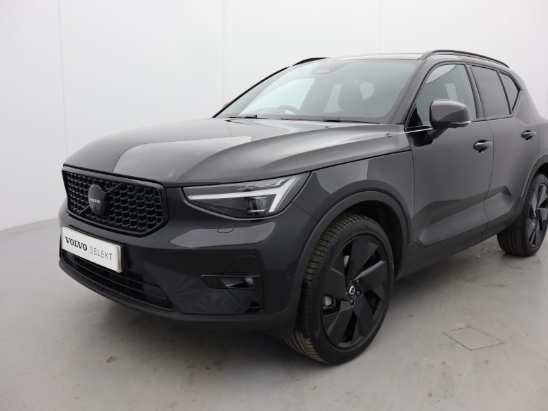2025 (25) VOLVO XC40 2.0 B3P Ultra Black Edition 5dr Auto 4893761