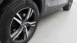 2022 (72) VOLVO XC40 2.0 B4P Plus Dark 5dr AWD Auto 4569448