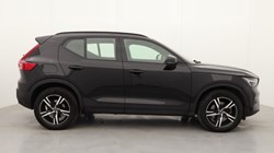 2022 (72) VOLVO XC40 2.0 B4P Plus Dark 5dr AWD Auto 4569442