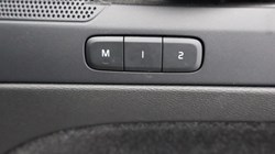 2022 (72) VOLVO XC40 2.0 B4P Plus Dark 5dr AWD Auto 4569452