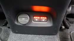 2022 (72) VOLVO XC40 2.0 B4P Plus Dark 5dr AWD Auto 4569464