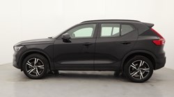 2022 (72) VOLVO XC40 2.0 B4P Plus Dark 5dr AWD Auto 4569441