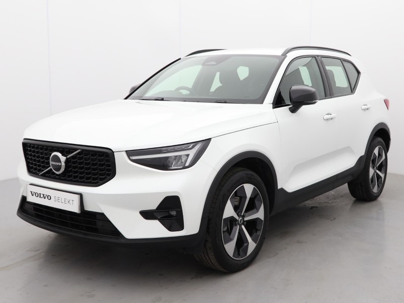 2024 (74) VOLVO XC40 2.0 B4P Plus Dark 5dr Auto *VAT QUALIFYING* 4526372