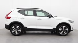 2024 (74) VOLVO XC40 2.0 B4P Plus Dark 5dr Auto *VAT QUALIFYING* 4526377