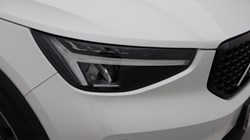 2024 (74) VOLVO XC40 2.0 B4P Plus Dark 5dr Auto *VAT QUALIFYING* 4526415