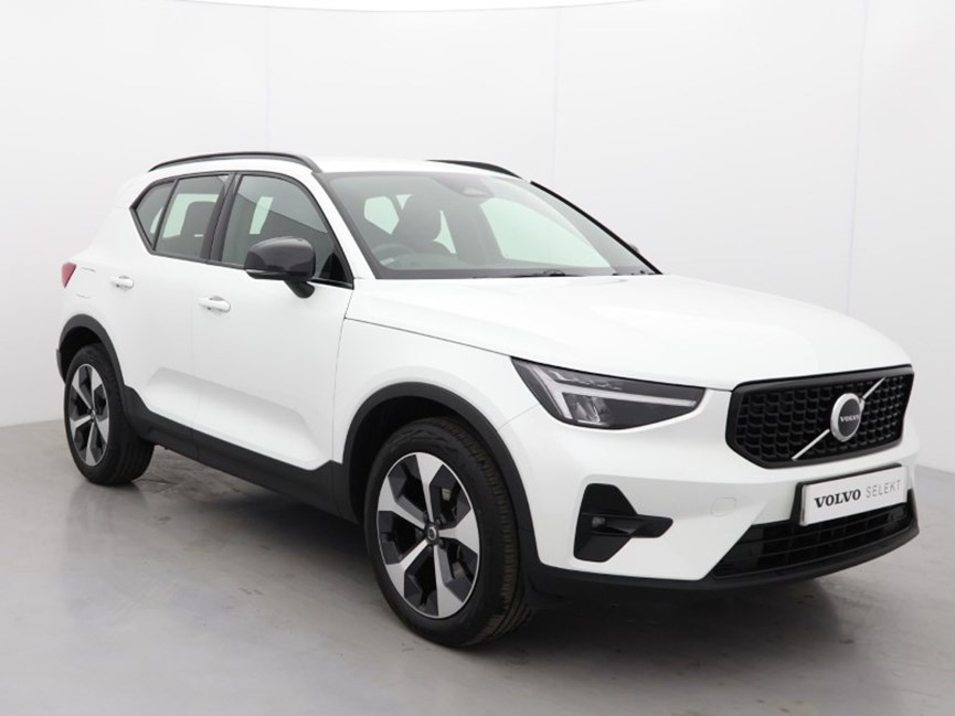 2024 (74) VOLVO XC40 2.0 B4P Plus Dark 5dr Auto *VAT QUALIFYING*