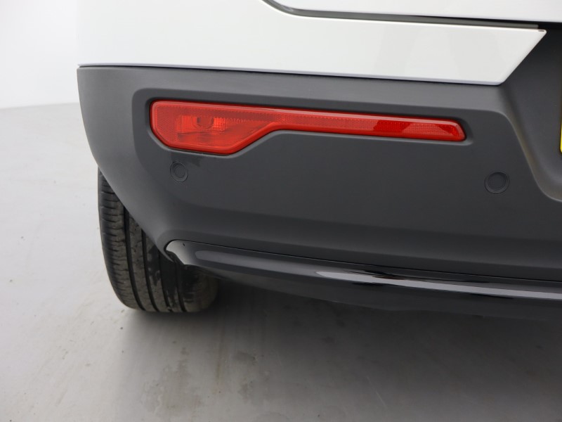 2024 (74) VOLVO XC40 2.0 B4P Plus Dark 5dr Auto *VAT QUALIFYING* 4526422