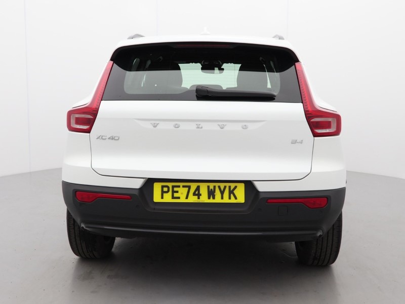 2024 (74) VOLVO XC40 2.0 B4P Plus Dark 5dr Auto *VAT QUALIFYING* 4526375