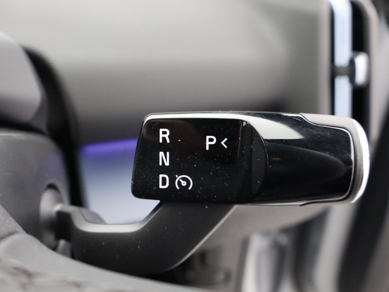 2025 (75) VOLVO EX30 200kW SM Extended Range Plus 69kWh 5dr Auto*VAT QUALIFYING* 4670102