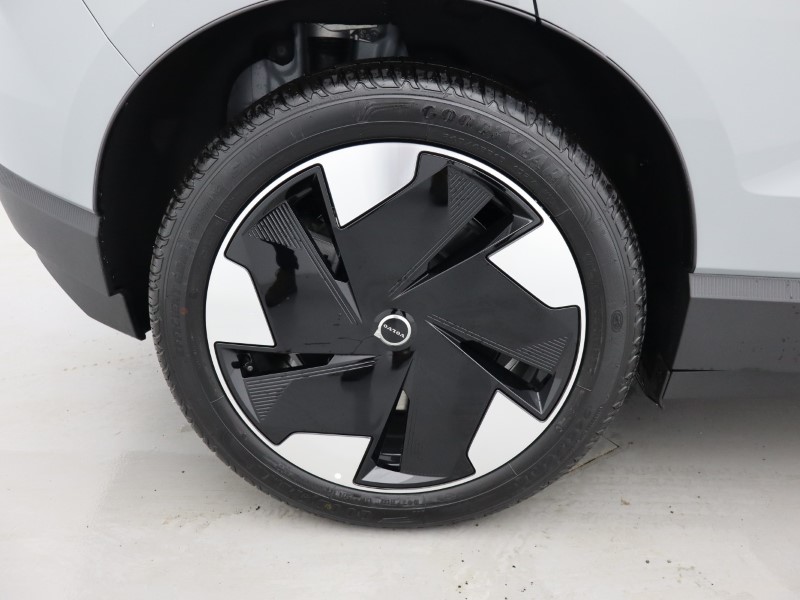 2025 (75) VOLVO EX30 315kW Twin Motor Performance Plus 69kWh 5dr Auto 4556474