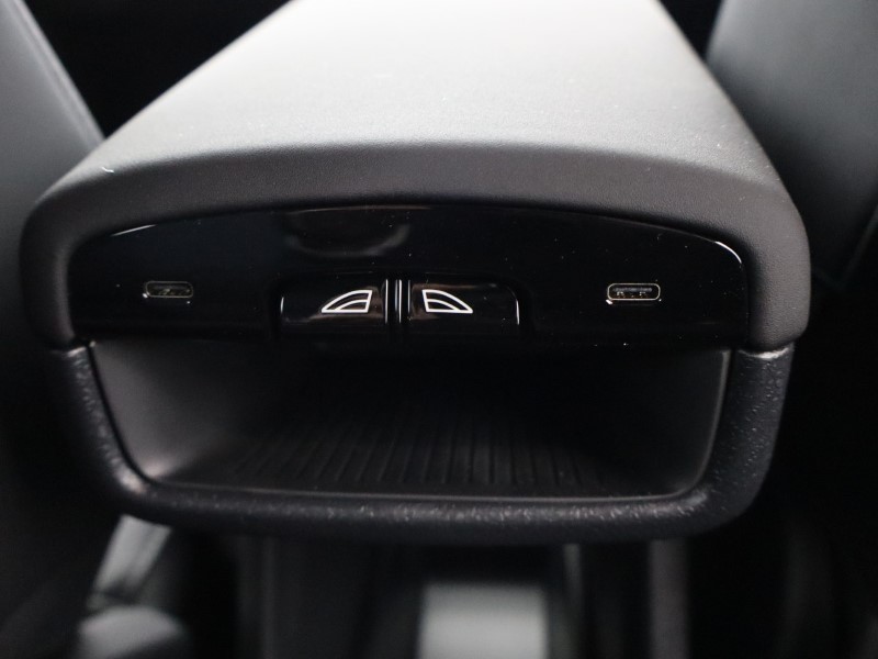 2025 (75) VOLVO EX30 315kW Twin Motor Performance Plus 69kWh 5dr Auto 4556490