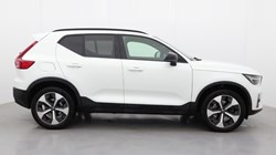 2024 (24) VOLVO XC40 2.0 B3P Plus Dark 5dr Auto 4552700