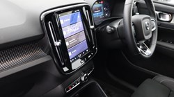 2024 (24) VOLVO XC40 2.0 B3P Plus Dark 5dr Auto 4552719