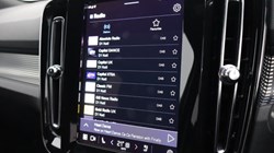 2024 (24) VOLVO XC40 2.0 B3P Plus Dark 5dr Auto 4552733