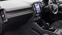 2024 (24) VOLVO XC40 2.0 B3P Plus Dark 5dr Auto 4552718