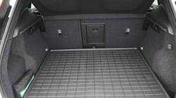 2024 (24) VOLVO XC40 2.0 B3P Plus Dark 5dr Auto 4552749